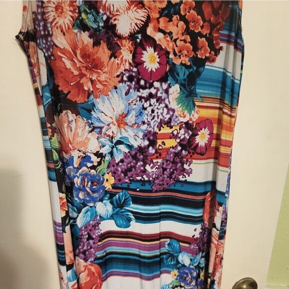 Tianna B. Stripes & Floral Tank Top Maxi Dress, Size M - Picture 5 of 10
